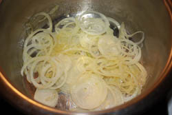 Onion to the Hungarian Goulash